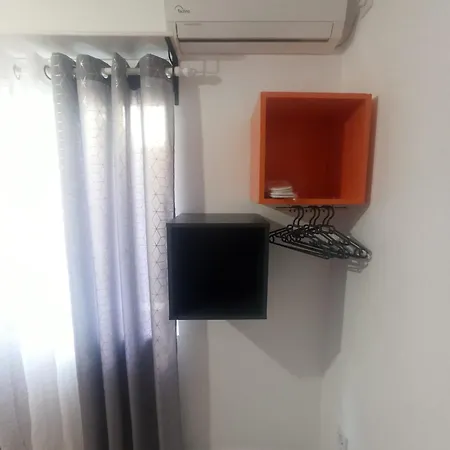 بيت ضيافة Viila S'un Sfert