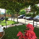 Pensión Viila S'un Sfert 3*