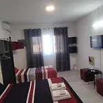 Viila S'un Sfert 3*